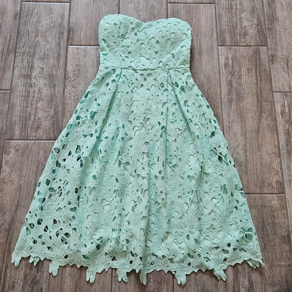 Alya Francesca's Strapless Lace Dress Size S Mint NEW Floral Sweetheart Midi